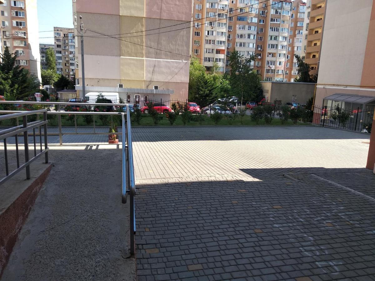 Apartment Viliamsa Odesa Exterior photo